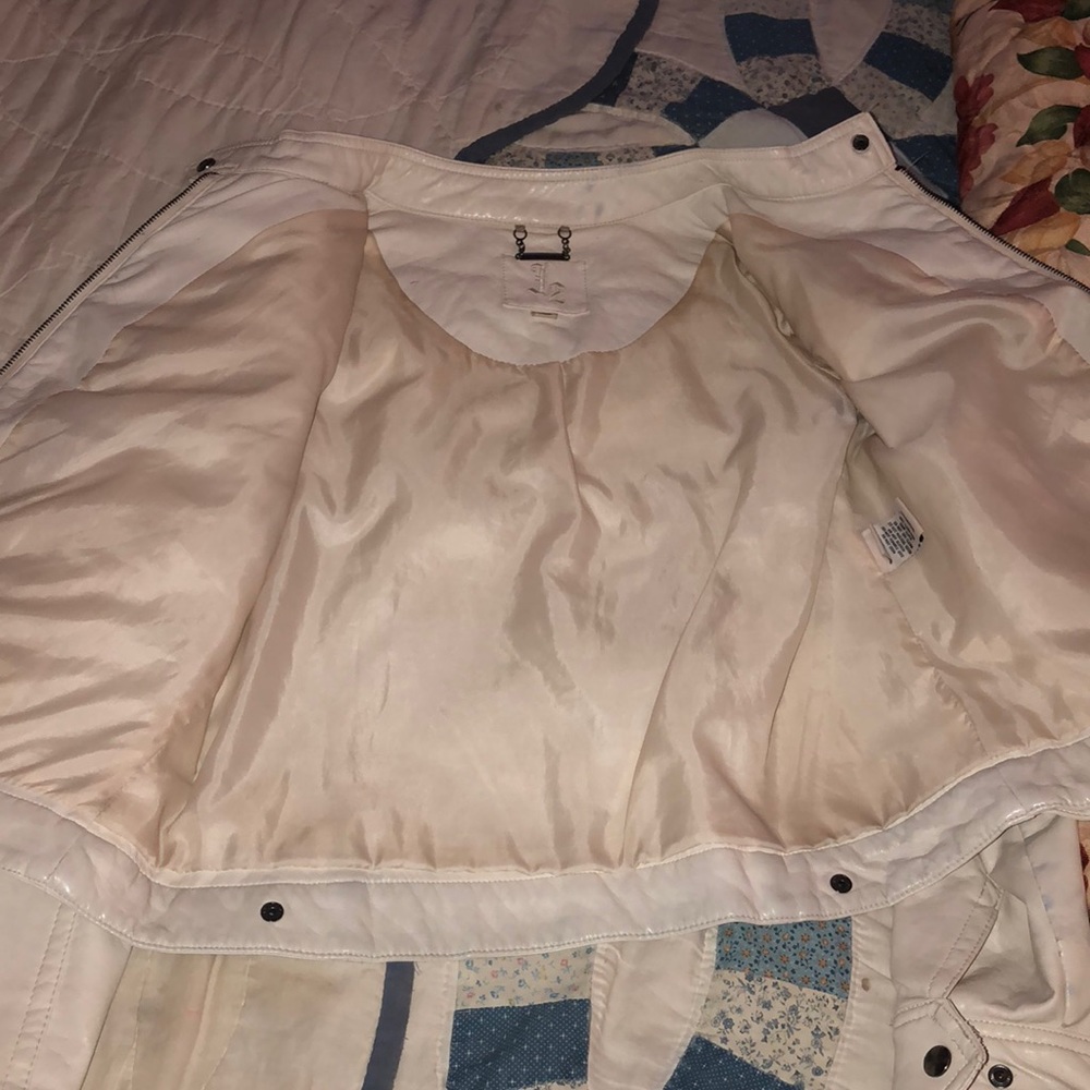 Jacket - Picture 3 of 3